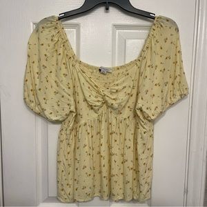 American Eagle Short Sleeved Floral Blouse